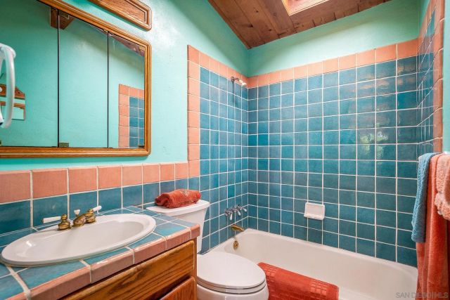 5931 Howell Dr 9, La Mesa, CA 91942