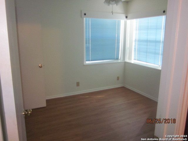 2801 Hillview Ln, Schertz, TX 78154