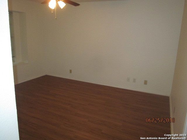 2801 Hillview Ln, Schertz, TX 78154