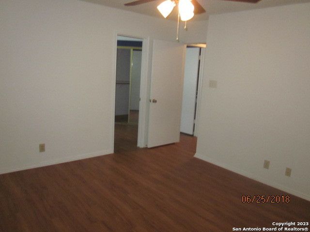 2801 Hillview Ln, Schertz, TX 78154