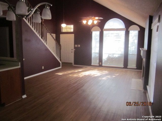 2801 Hillview Ln, Schertz, TX 78154