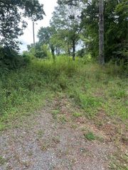 111 Dripping Rock SE Trail, Acworth, GA 30101