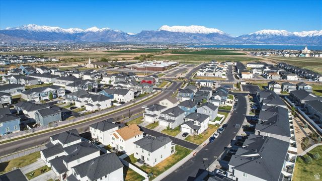 4869 E BREEZY PATCH RD, Eagle Mountain, UT 84005