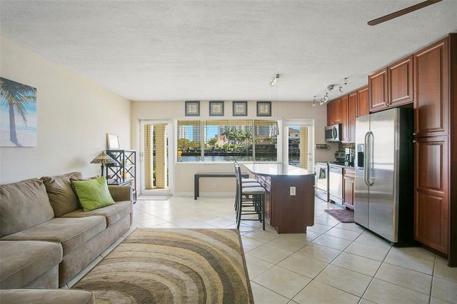 2895 NE 32nd Street 102, Fort Lauderdale, FL 33306