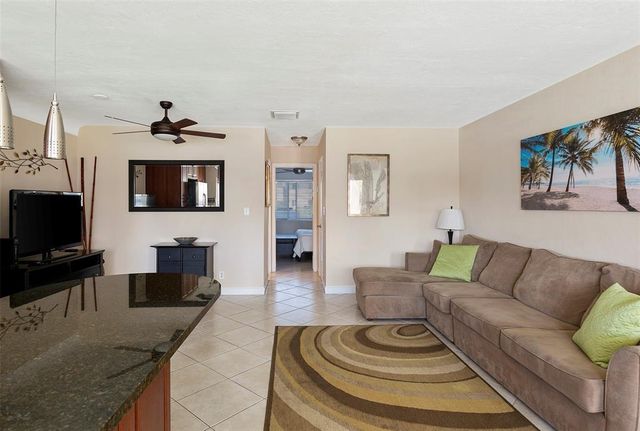 2895 NE 32nd Street 102, Fort Lauderdale, FL 33306