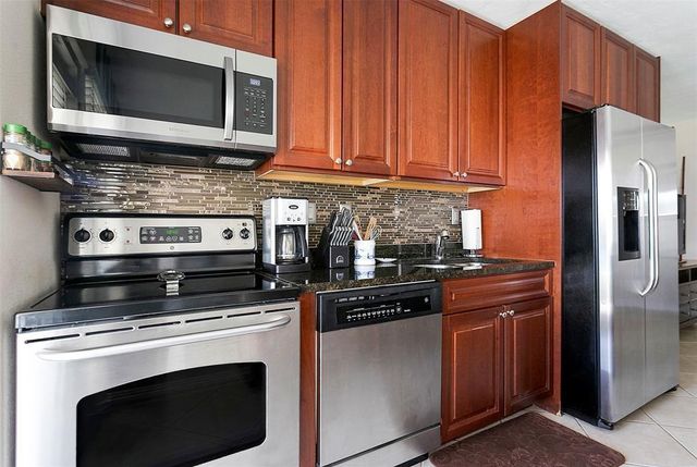 2895 NE 32nd Street 102, Fort Lauderdale, FL 33306