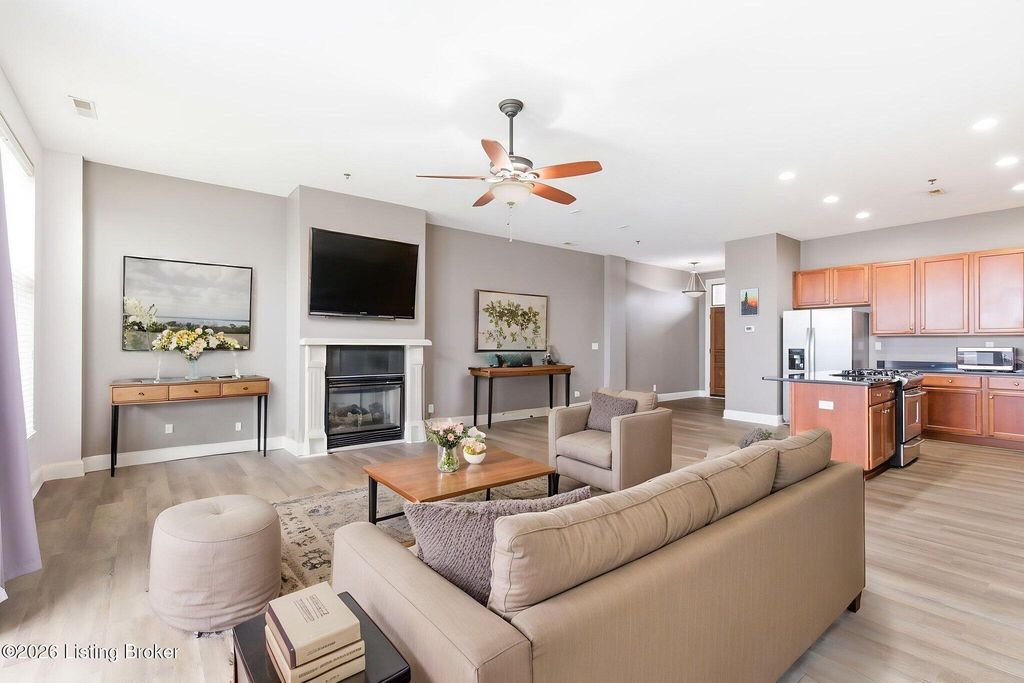 2011 Frankfort Ave 401, Louisville, KY 40206