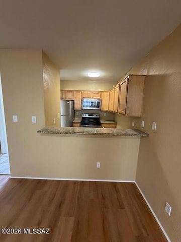 921 N Euclid Ave Unit 216, Tucson, AZ 85719