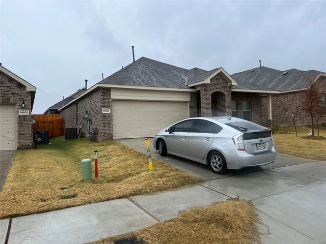 14841 Hester Trail, Fort Worth, TX 76052