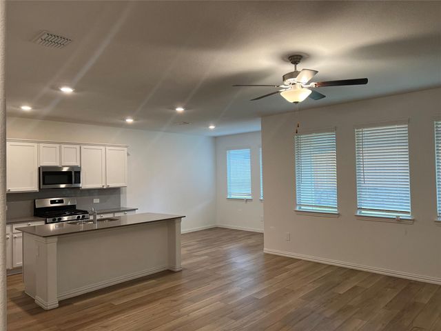 14841 Hester Trail, Fort Worth, TX 76052