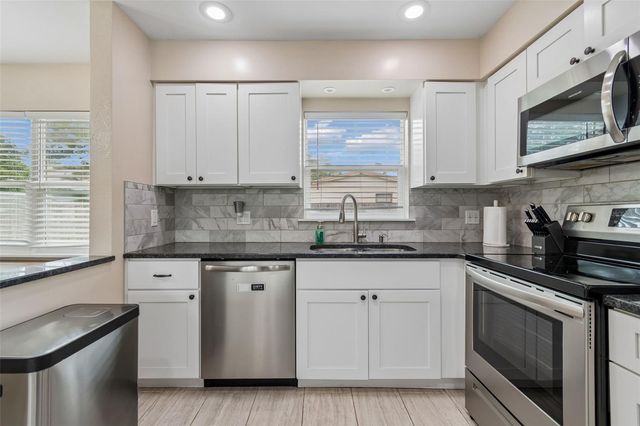 5501 82ND AVENUE N, Pinellas Park, FL 33781