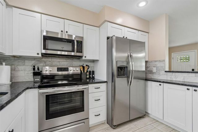 5501 82ND AVENUE N, Pinellas Park, FL 33781