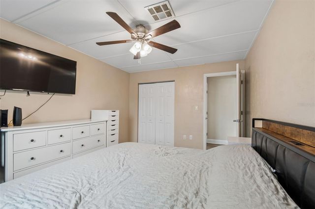 5501 82ND AVENUE N, Pinellas Park, FL 33781