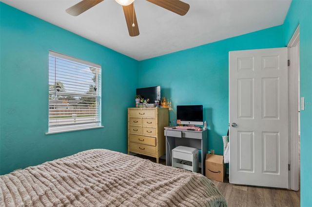 5501 82ND AVENUE N, Pinellas Park, FL 33781