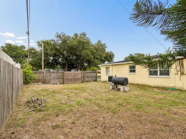 5501 82ND AVENUE N, Pinellas Park, FL 33781
