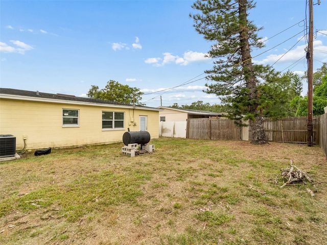 5501 82ND AVENUE N, Pinellas Park, FL 33781
