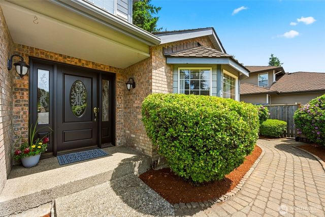 23232 SE 253rd Place, Maple Valley, WA 98038