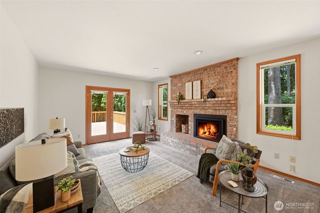 23232 SE 253rd Place, Maple Valley, WA 98038