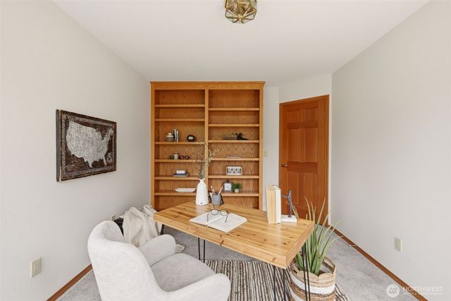 23232 SE 253rd Place, Maple Valley, WA 98038