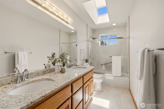 23232 SE 253rd Place, Maple Valley, WA 98038