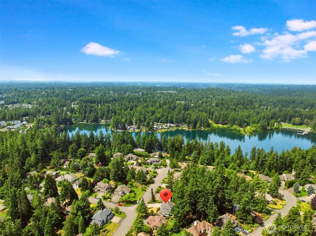 23232 SE 253rd Place, Maple Valley, WA 98038