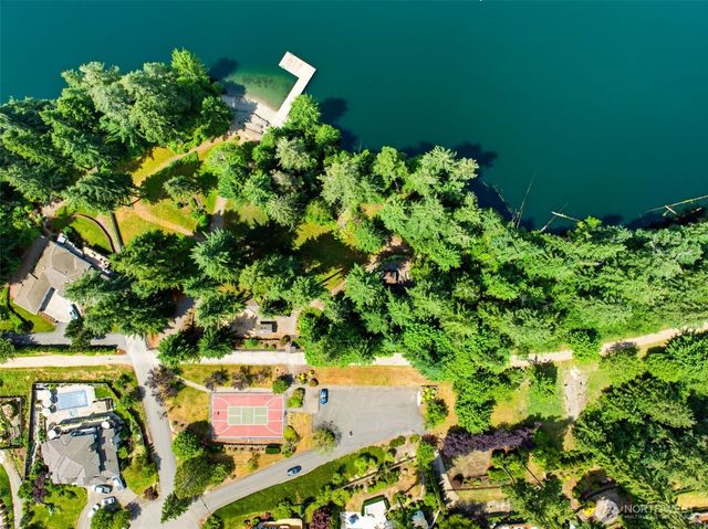 23232 SE 253rd Place, Maple Valley, WA 98038