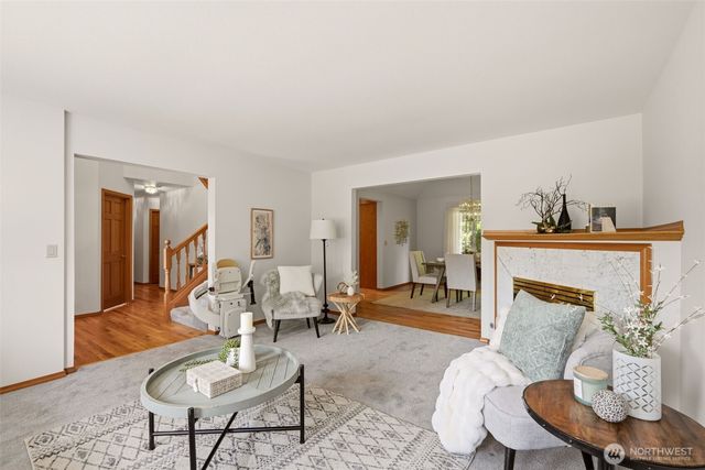 23232 SE 253rd Place, Maple Valley, WA 98038