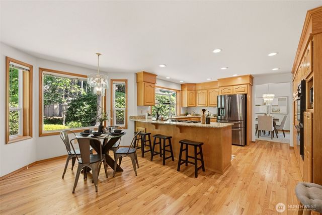 23232 SE 253rd Place, Maple Valley, WA 98038