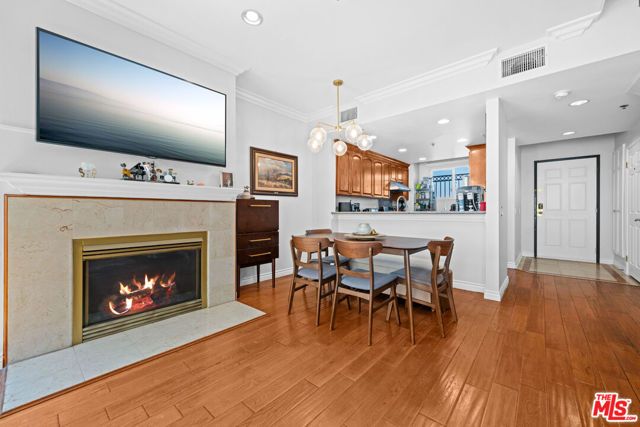 1030 S Norton Avenue 5, Los Angeles, CA 90019