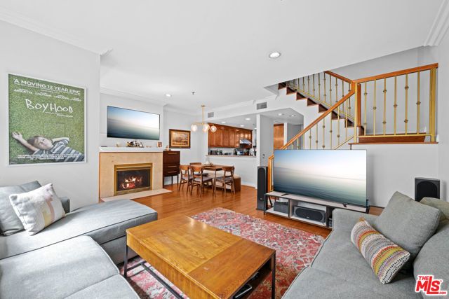 1030 S Norton Avenue 5, Los Angeles, CA 90019