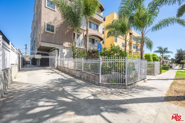1030 S Norton Avenue 5, Los Angeles, CA 90019