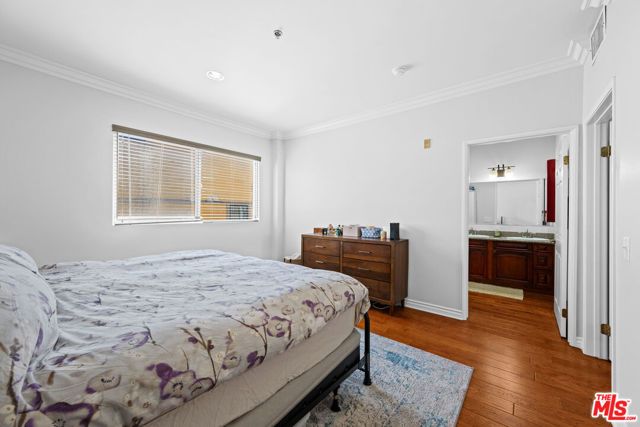 1030 S Norton Avenue 5, Los Angeles, CA 90019
