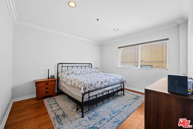 1030 S Norton Avenue 5, Los Angeles, CA 90019