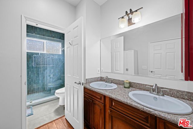 1030 S Norton Avenue 5, Los Angeles, CA 90019