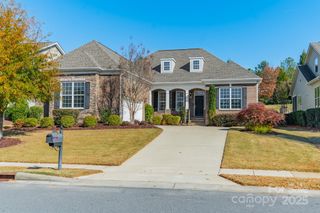 15016 High Bluff Court, Charlotte, NC 28278