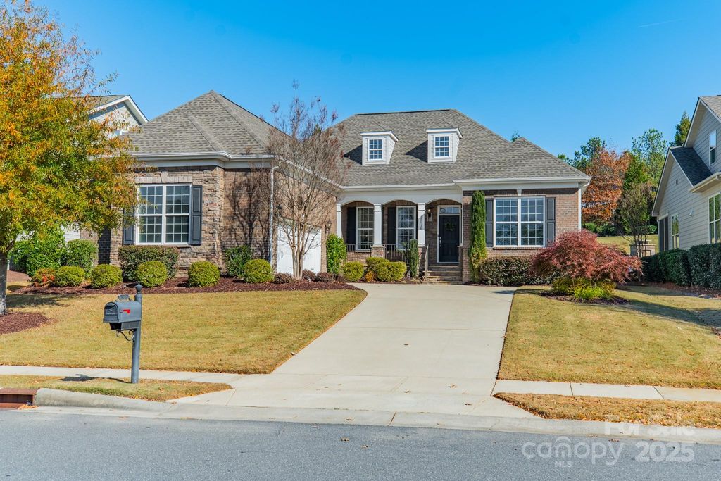 15016 High Bluff Court, Charlotte, NC 28278
