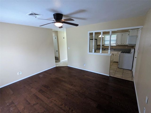 1404 Heather Lane, Moore, OK 73160