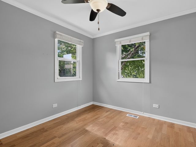 1328 Creighton Avenue, Naperville, IL 60565