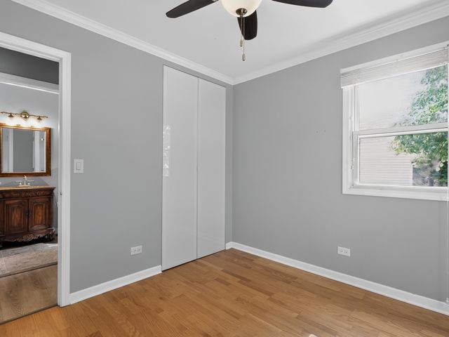 1328 Creighton Avenue, Naperville, IL 60565