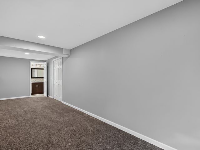 1328 Creighton Avenue, Naperville, IL 60565
