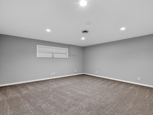 1328 Creighton Avenue, Naperville, IL 60565