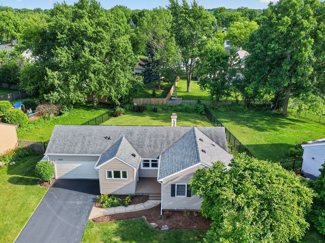 1328 Creighton Avenue, Naperville, IL 60565