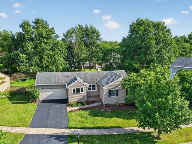 1328 Creighton Avenue, Naperville, IL 60565