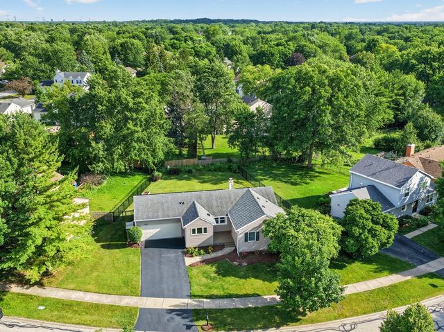 1328 Creighton Avenue, Naperville, IL 60565