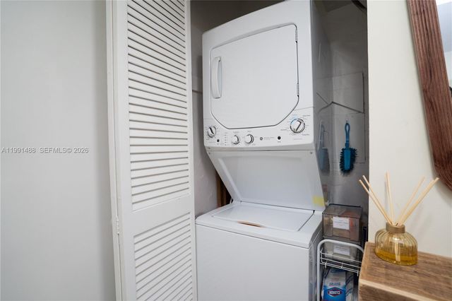 7483 SW 82nd St A308, Miami, FL 33143