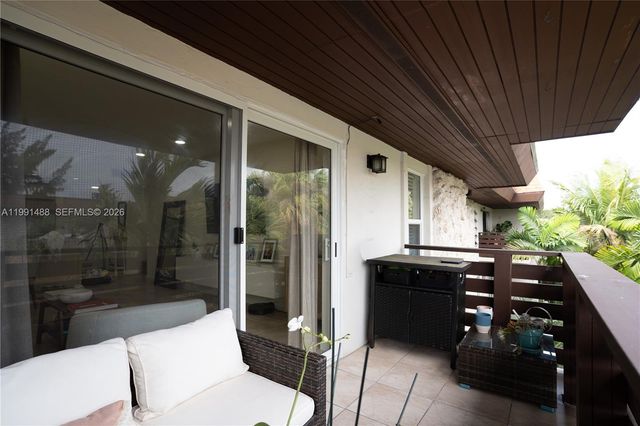 7483 SW 82nd St A308, Miami, FL 33143