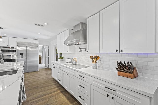 3544 Lakeview Drive, Delray Beach, FL 33445