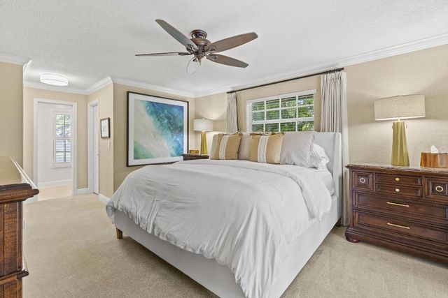 3544 Lakeview Drive, Delray Beach, FL 33445