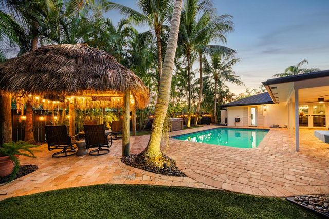 3544 Lakeview Drive, Delray Beach, FL 33445