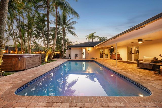 3544 Lakeview Drive, Delray Beach, FL 33445